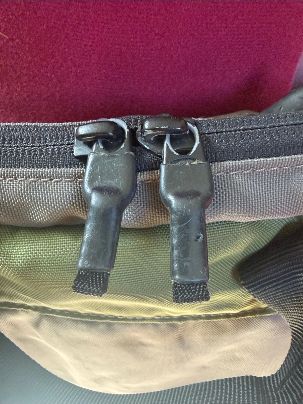 Timbuk2 Command Messenger Bag, pre-loved in great condition